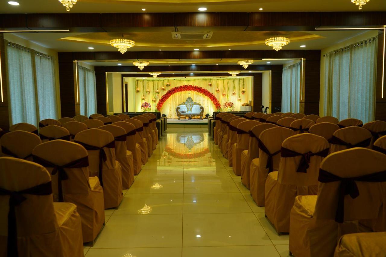 Hotel Maruthi Inn Nirmal  المظهر الخارجي الصورة